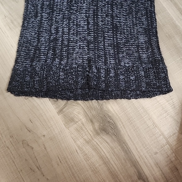 Derek Heart Blue Sweater NWT - Picture 4 of 4